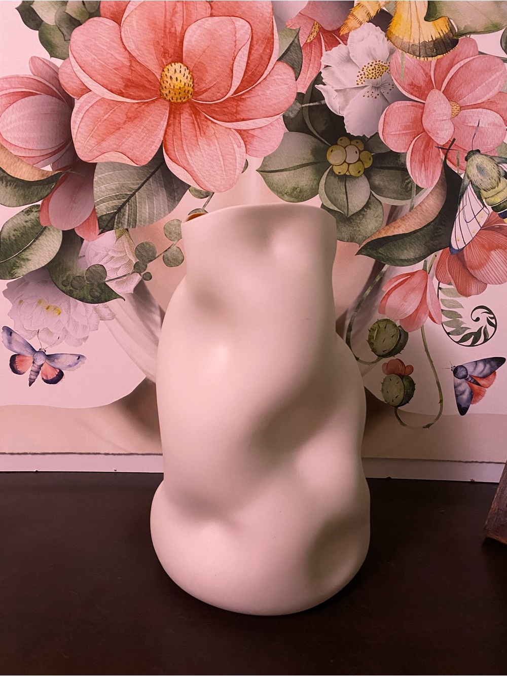 Home Accents Sculptural Ceramic Vase